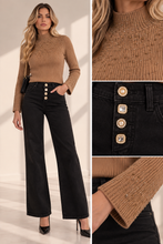 Pantaloni straight con bottoni gioiello