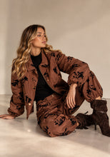 Giacca regular floreale Tiramisù Fracomina - posa seduta