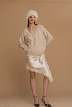 Maglia color latte lavorazione a trecce e perle Gio Chic
