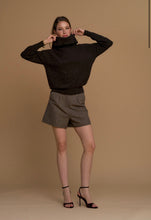 Maglia collo alto con micro paillettes