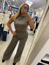 Pantalone palazzo e top