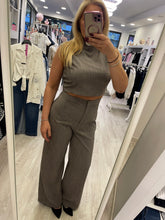 Pantalone palazzo e top