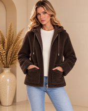 Giacca reversibile con cappuccio cioccolato – teddy